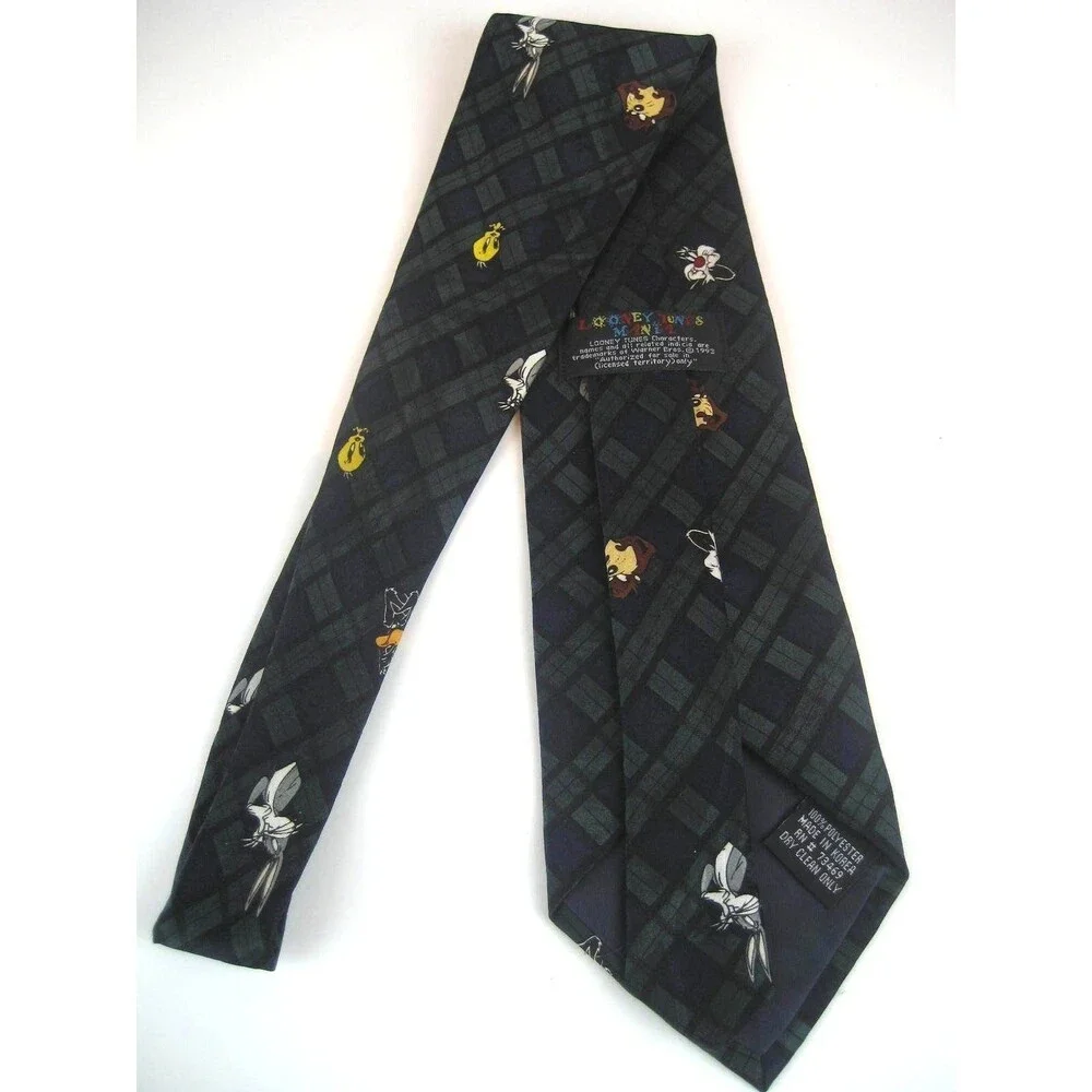 Looney Tunes Plaid Necktie w Warner Bros Cartoon Characters